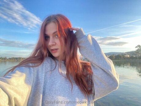 Meowk Bae nice star picture