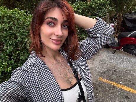 Spicebitch top actress images