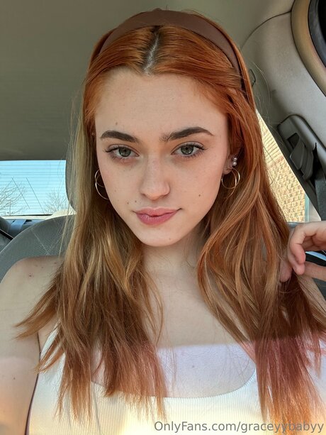 Graceyybabyy sexy actress pic