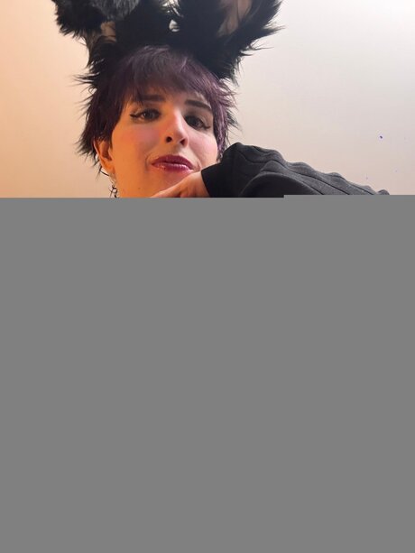 Tomboysuccubusfree model top photos