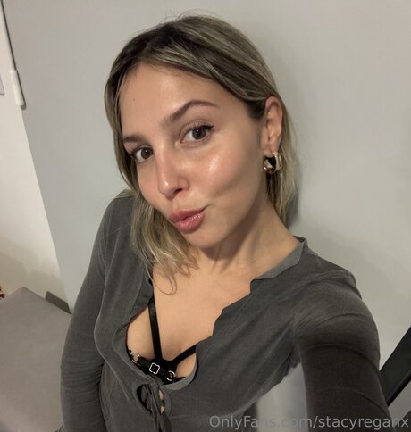 Stacyreganx top actress picture