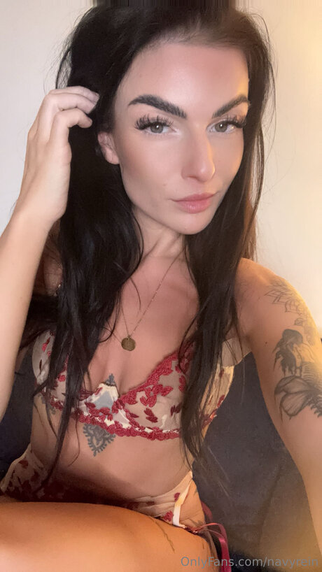 Navyrein porn model pics