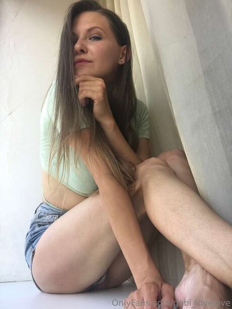 Gabi Lovelove xxx model img