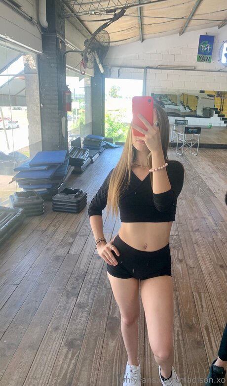 Madison Xo hd star pics