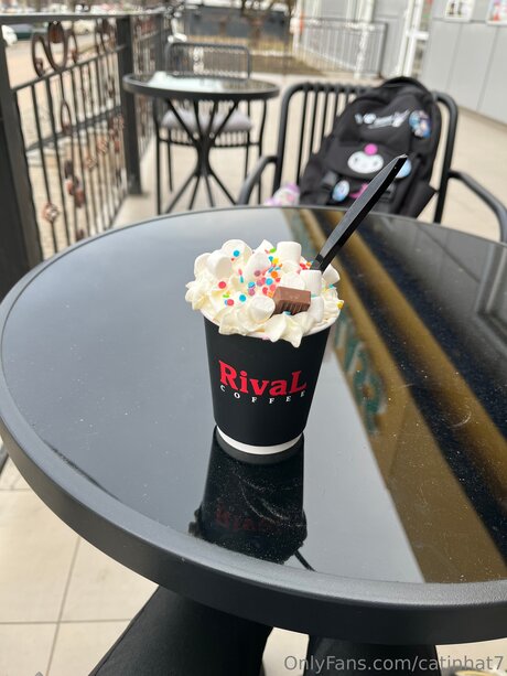 Catinhat7 model nude photos