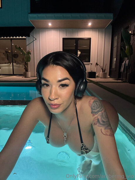 Ambermg Vip naked star archive