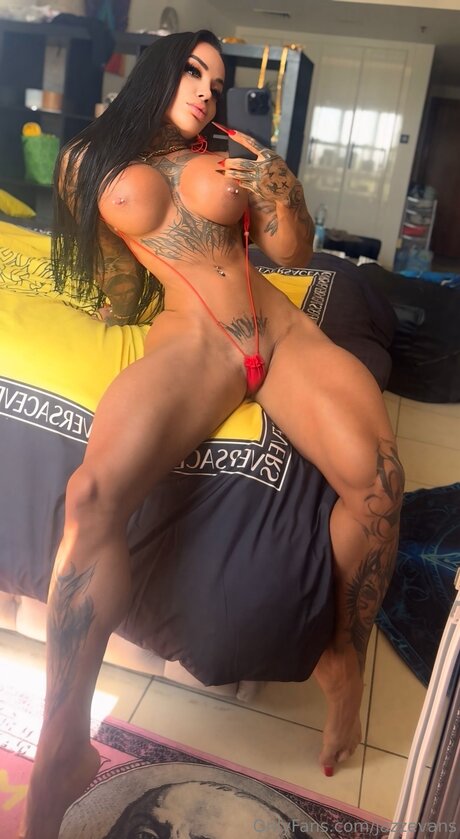 Jazzevans hot model pics