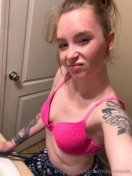 Yourmagnoliajett nude star pic
