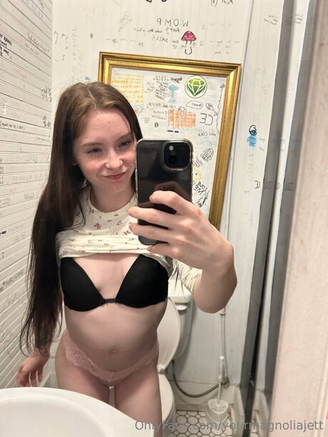 Yourmagnoliajett exclusive star picture