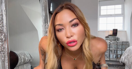 teen lingerie onlyfans perfect picture