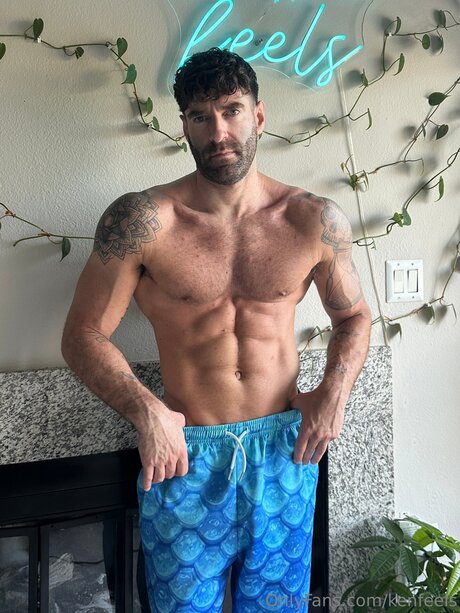 Kenfeels erotic model images