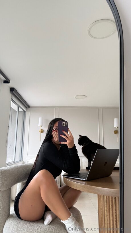 Marcimoral model top photo