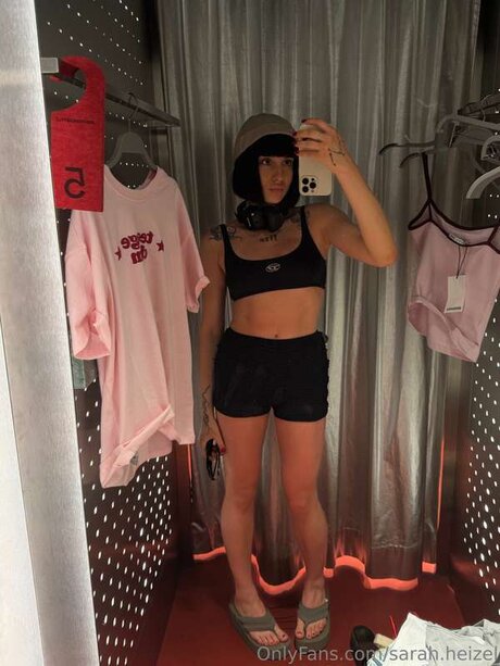 Sarah Heizel pornographic model gallery