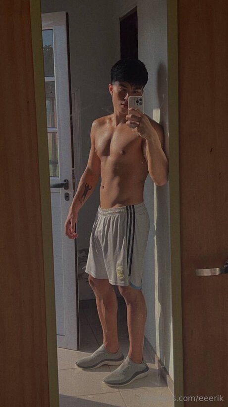 Eeerik sex actress photos