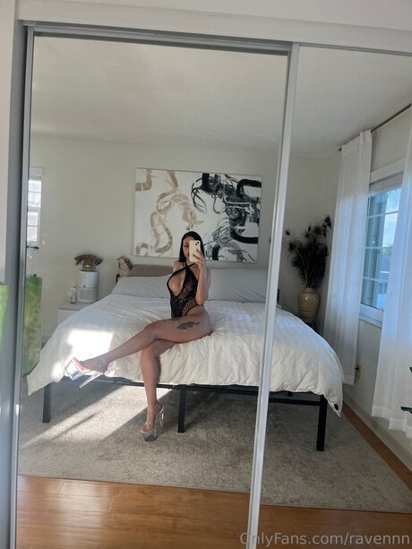 Ravennn naked actress archive