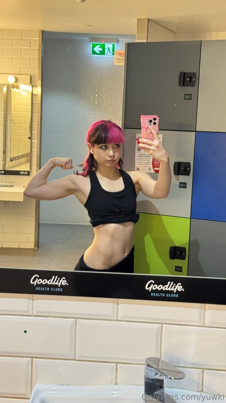 Yuwki pornographic star pictures