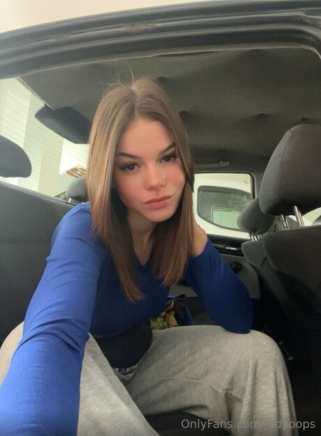 Judyoops model nude pics