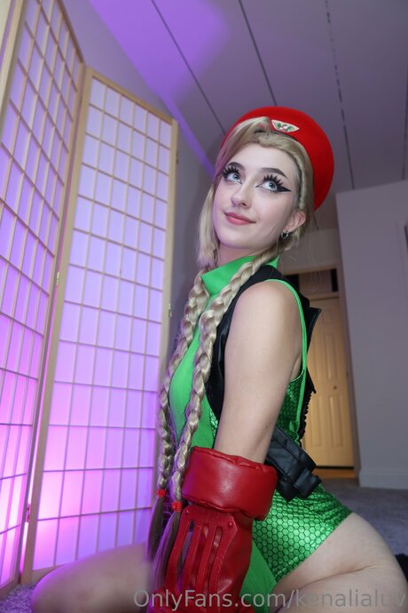 Kenalialuv model nudes photo