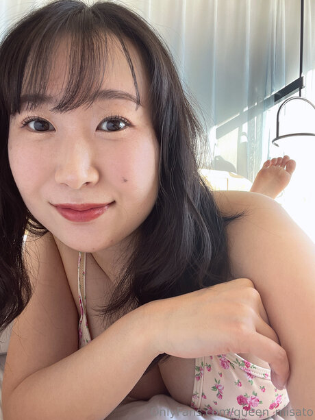 Queen Misato pretty model galleries