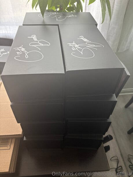 Girthbrooks Official pornstar nude photos