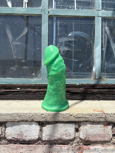 Girthbrooks Official porn model gallery