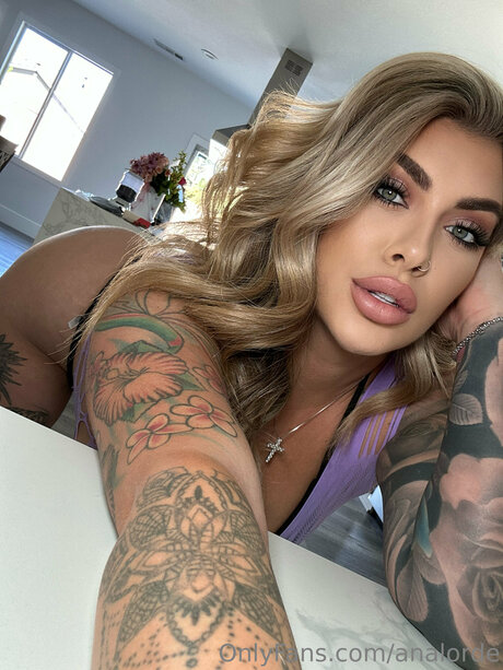 Analorde pornstar naked photos