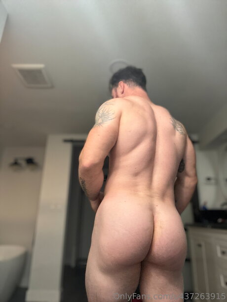 U437263915 star exclusive photos