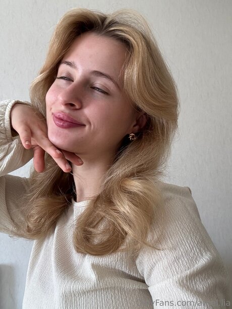 Amel Lia model sex archive