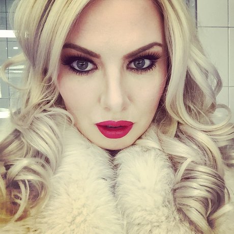 Lexi Sindel beautiful actress pics