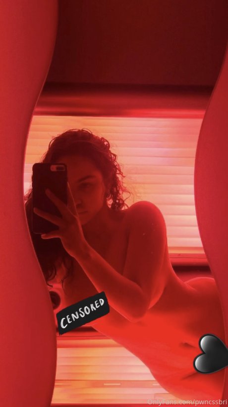 Brianna Anderson exclusive star galleries