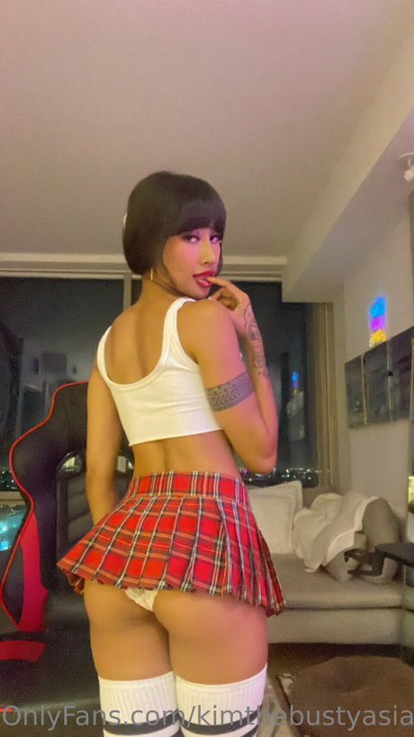 tattooed shemale onlyfans top gallery