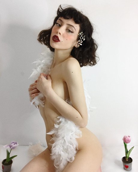 Mina Bell_ pretty star images