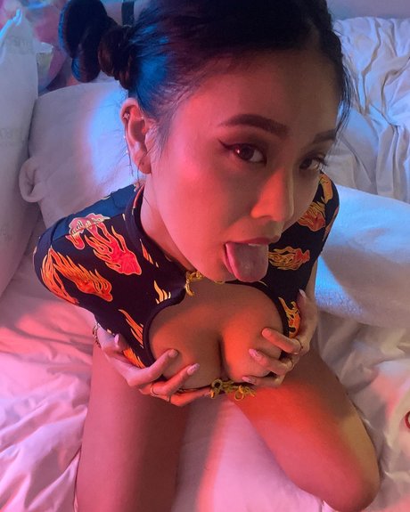 Jagkoleen sex actress picture