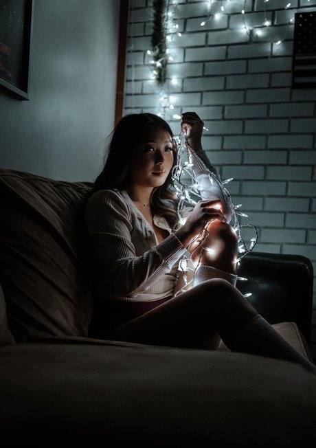 _Lizzie Vang best model pictures