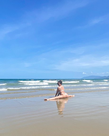 _Annysiia_ art actress image