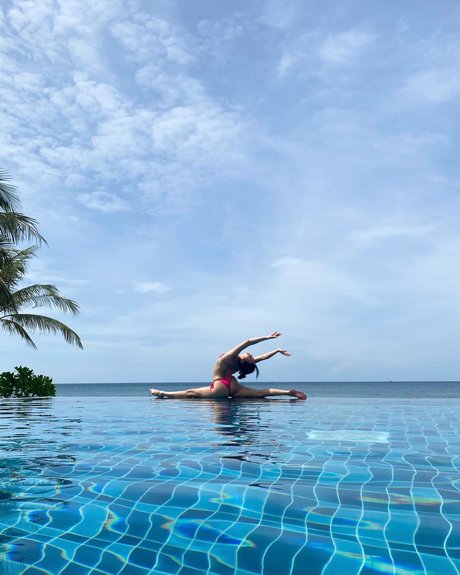 _Annysiia_ art pornstar gallery