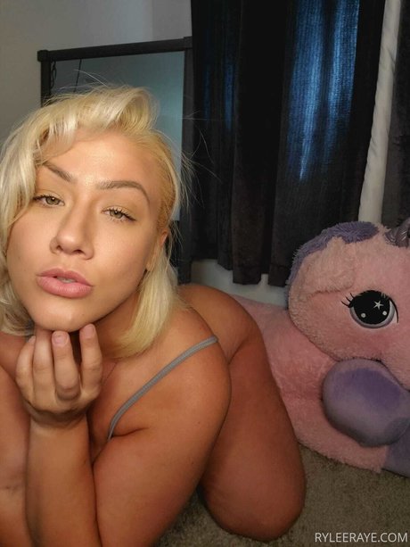 Rylee Rabbit_ best star img