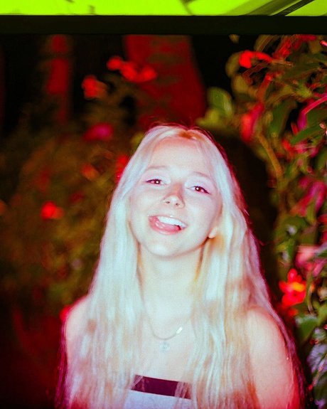 Calico exclusive pornstar pic