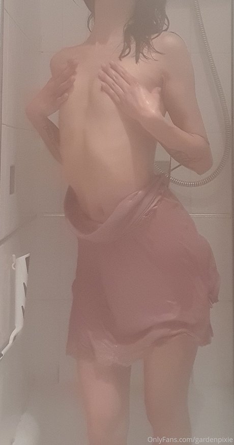 Tiny Fae star high quality pic