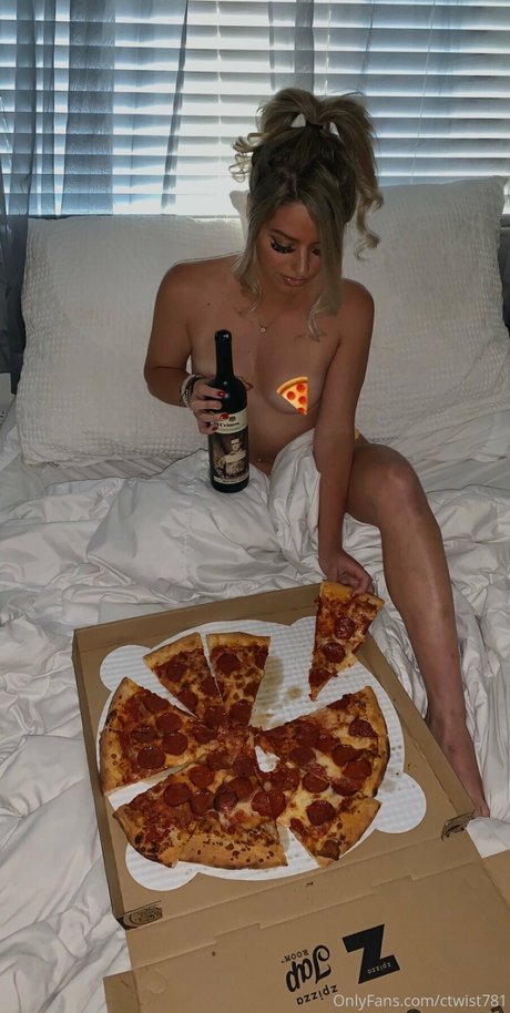 _Courtney Savage nudes model photos