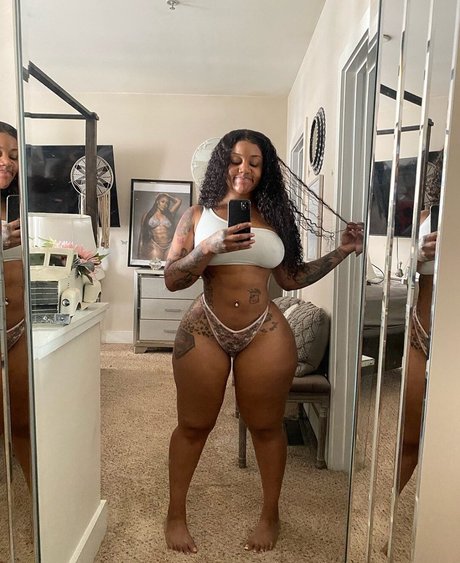 Jhonni Blaze model porn images