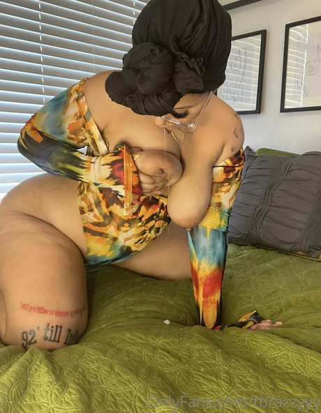 Tbrazzyyy xxx pornstar galleries