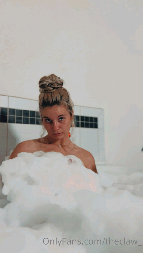 Theclaw_ nudes model images