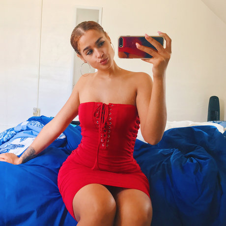 Janae Girard_ perfect model image