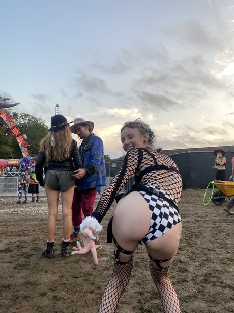 Eva Nova star sexy image