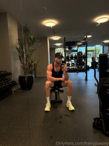 Harryjowsey adult model pic