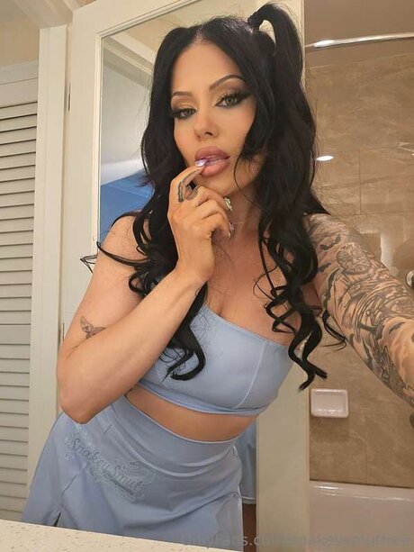 Snakeysmutfree pornstar sex galleries