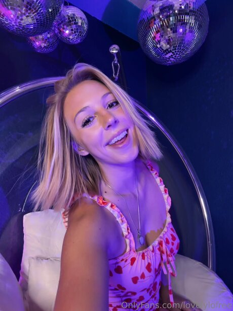 Lovelylofree pornographic actress photos