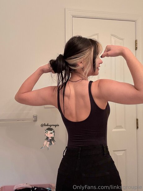 Linksgroupie nudes pornstar image