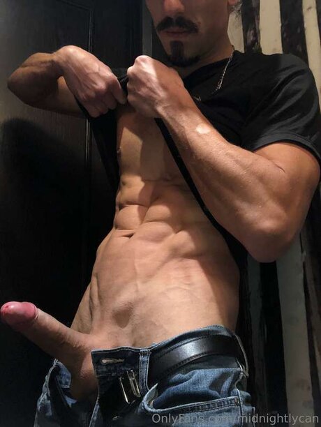 Midnightlycan pornstar sexy pic